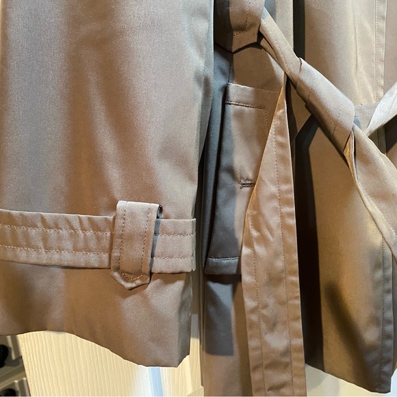 Belted Calvin Klein trench coat.  Tan.  Great shape. - Picture 9 of 14